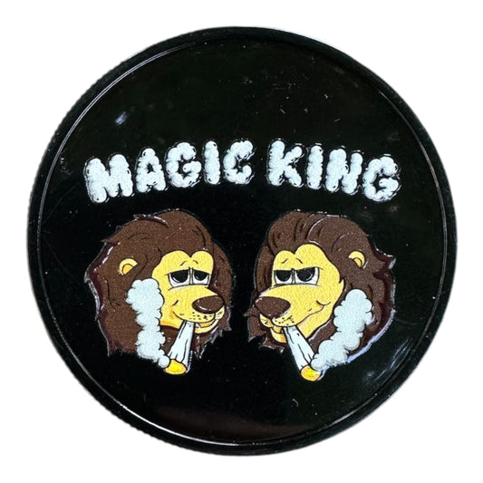 Magic King Grinder Plastique Noir - Lions Smoking (2pièces)