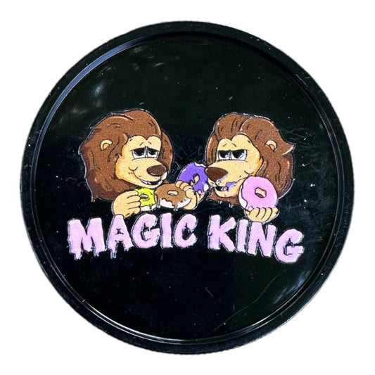 Magic King Grinder Plastique Noir - Lions Donuts (2pièces)