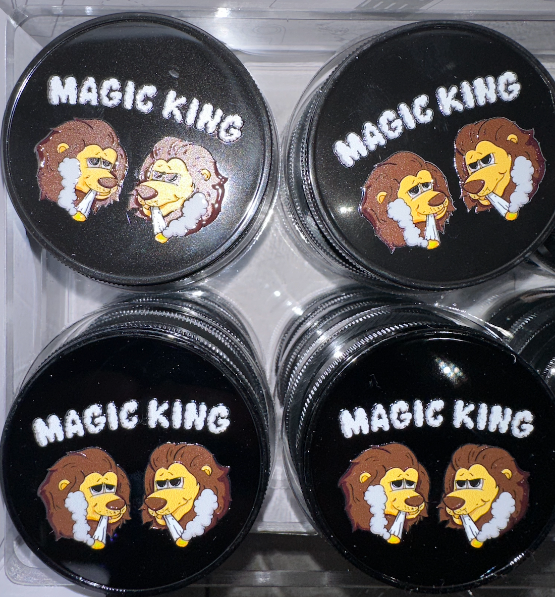 Grinder Plastique Magic King - Lions Smoking